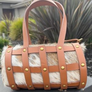 Shell Capsule Cowhide Leather Purse