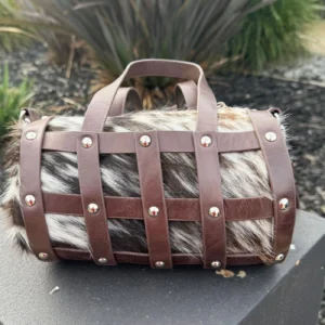 Shell Capsule Cowhide Leather Purse