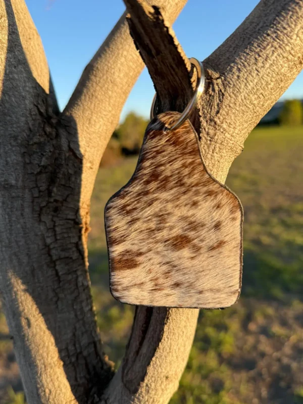 Cattle-Tag-Cowhide-Keyring-2.webp