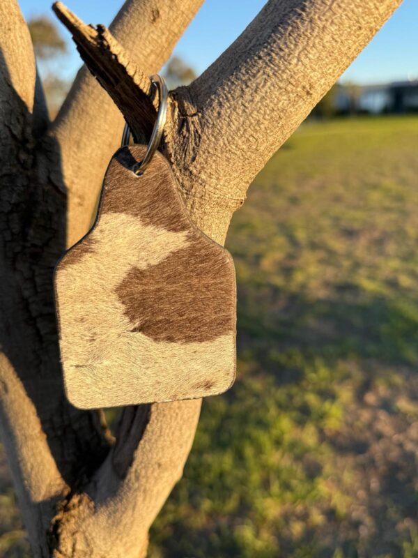Cattle Tag Cowhide Keyring Tan & White