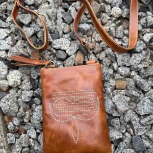 western-embroidered-leather-mobile-pouch