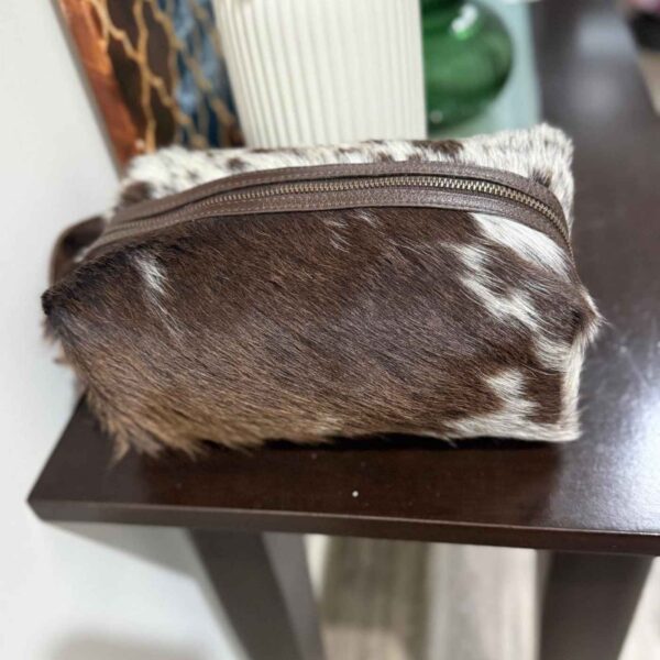 cowhide-toiletry-bag-leather-travel-case