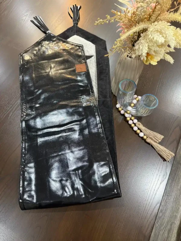 cowhide bull head table runner